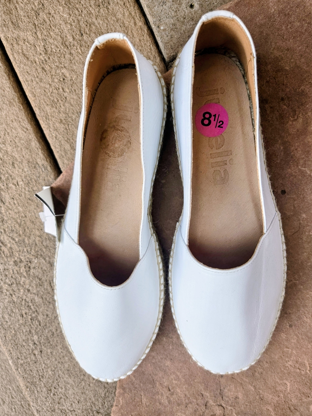 JUTELIA Beautiful White Slip-On Leather Espadrille Flats — Classic Casual Style